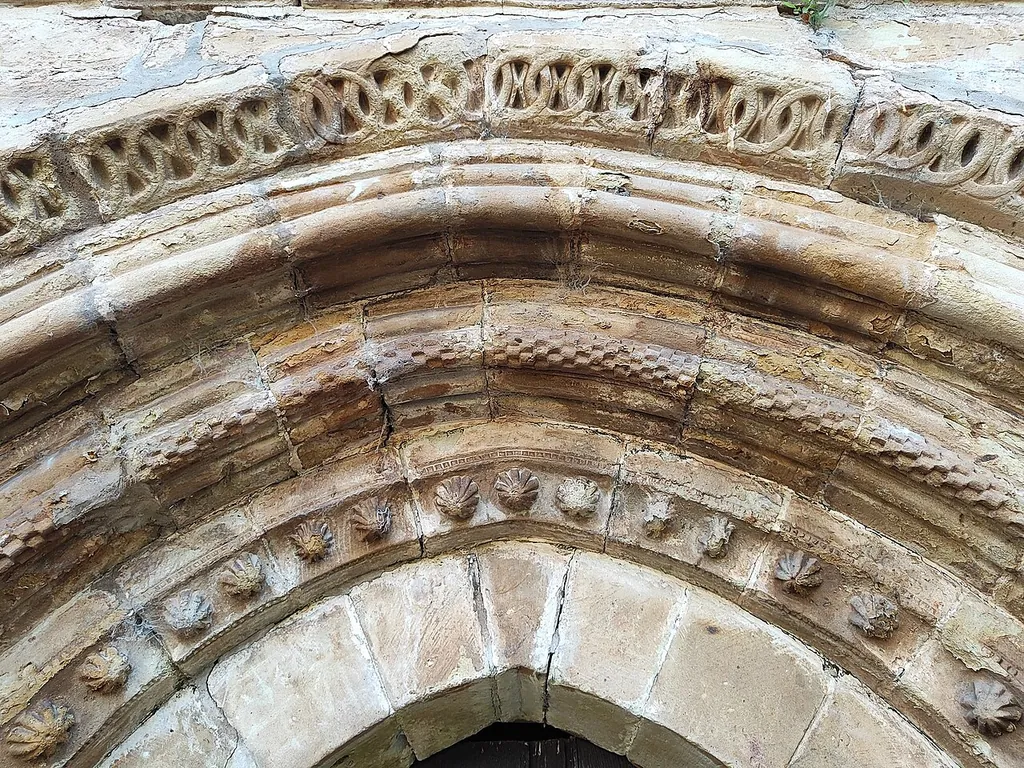Centro de Interpretación del Románico en Cantabria in Hermandad de Campoo de Suso – Bild 4 von 4
