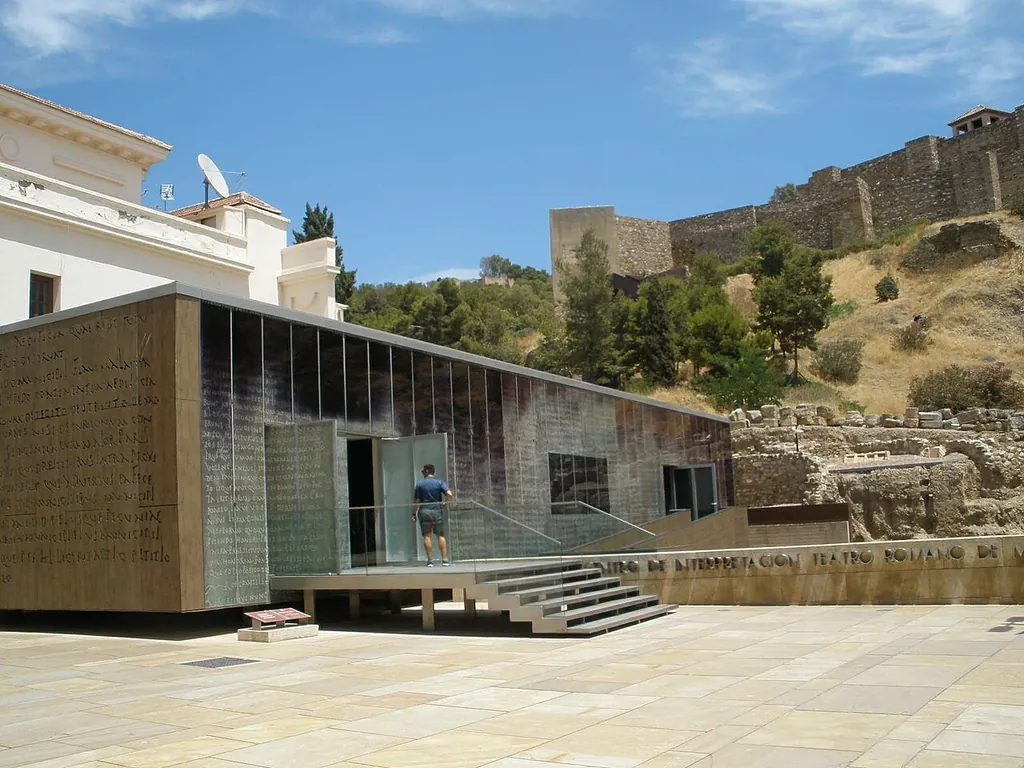Centro de Interpretación del Teatro Romano de Málaga – Foto 3 de 7