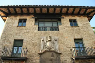 Centro de Recepción de Visitantes 'Casa Dago' in Cangas de Onís – Photo 1 of 5
