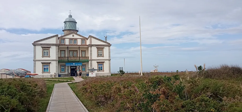 Centro de Recepción de Visitantes e Interpretación del Medio Marino de Peñas in Gozón