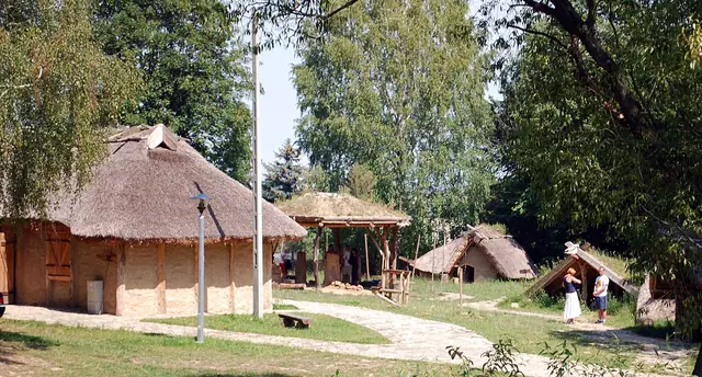 Centrum Kulturowo-Archeologiczne w Nowej Słupi in Nowa Słupia