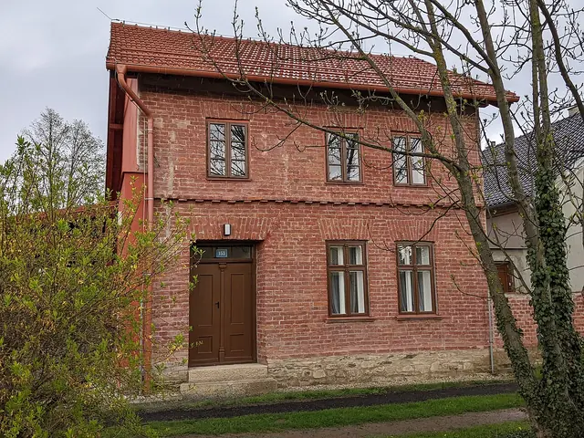 Červený domek Petra Bezruče in Kostelec na Hané