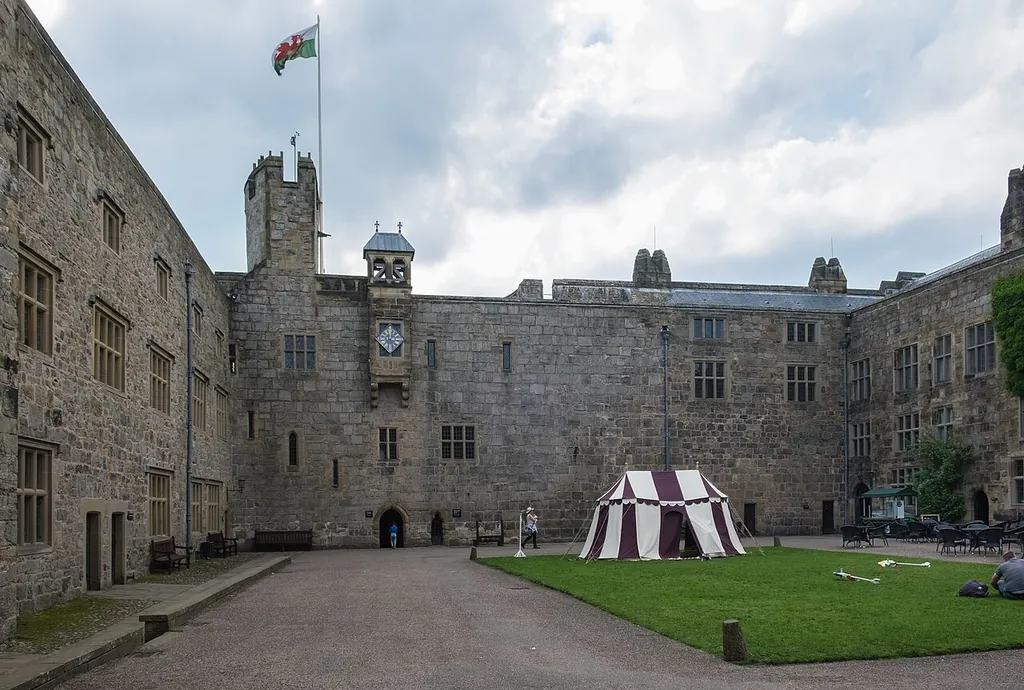 Chirk Castle – Photo 2 of 7