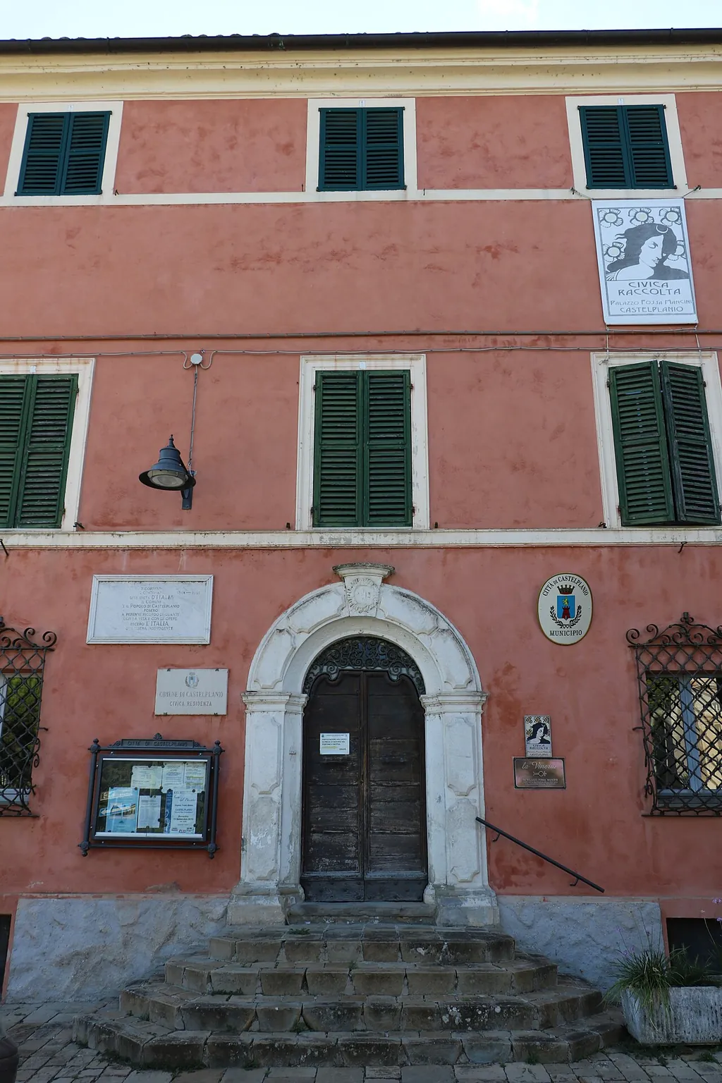 Civica raccolta di Palazzo Fossa Mancini in Castelplanio