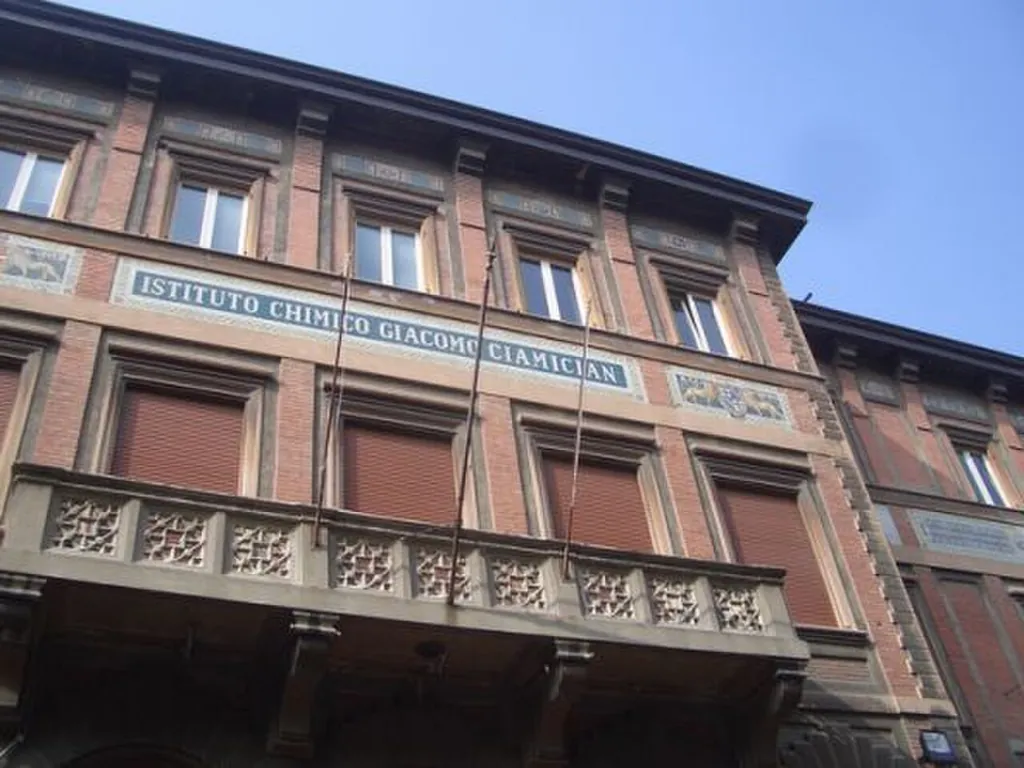 Collezione di Chimica “Giacomo Ciamician” in Bologna