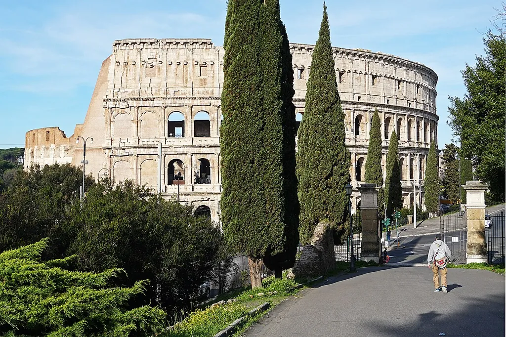 Colosseo in Rome – Photo 8 of 9