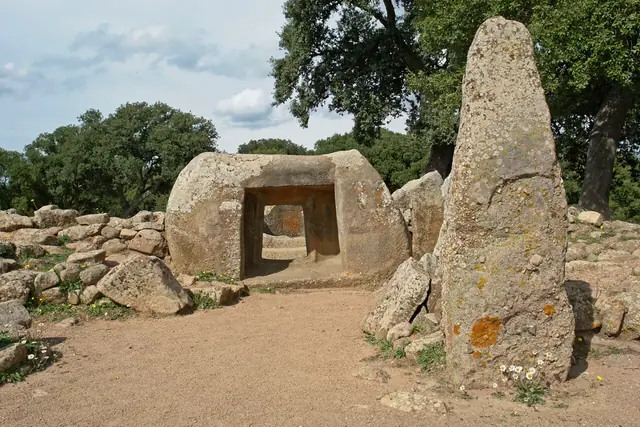 Complesso archeologico di Pranu Muttedu in Goni