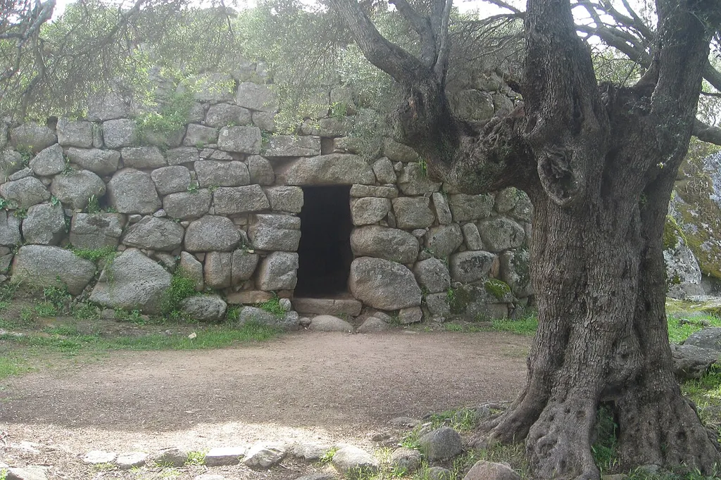 Nuraghe Albucciu in Arzachena