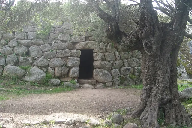 Nuraghe Albucciu in Arzachena