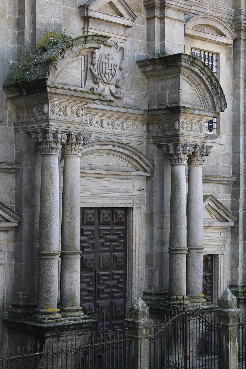 Museu de Arte Sacra e Arqueologia in Porto – Photo 6 of 6