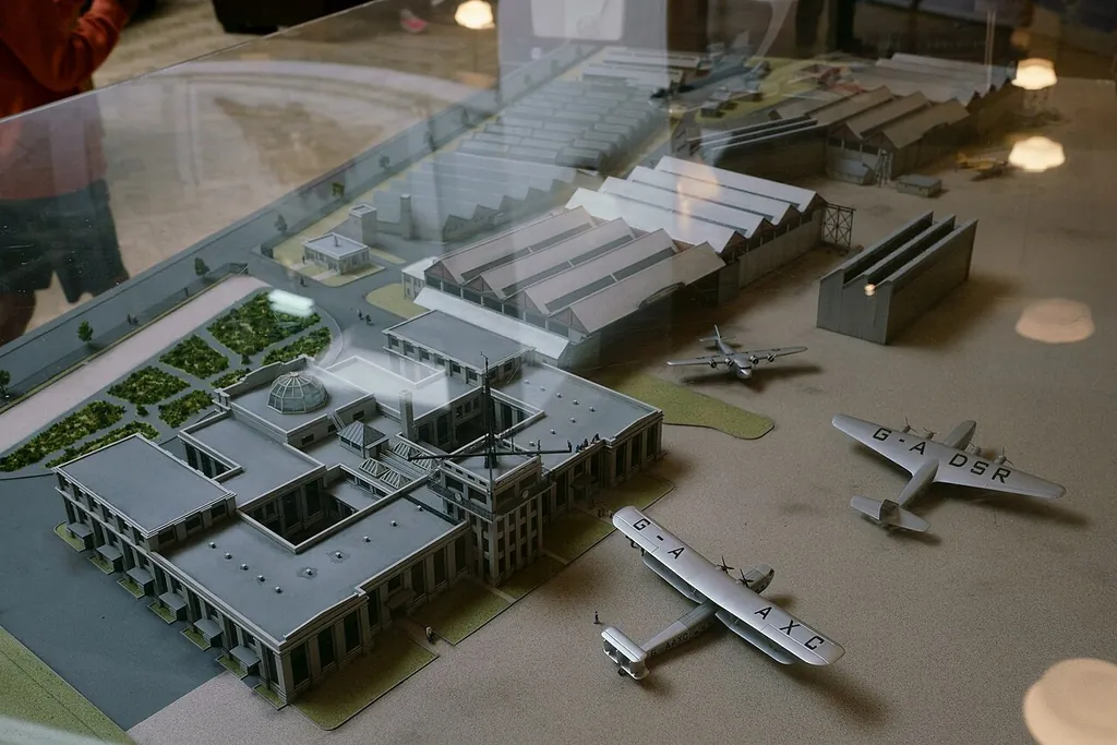 Historic Croydon Airport Visitor Centre in London – Photo 4 of 5