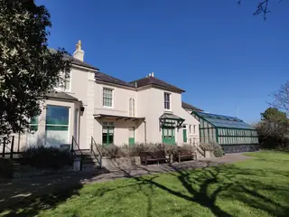 Portsmouth Natural History Museum in Southsea – Bild 1 von 5