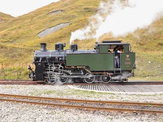 Dampfbahn Furka-Bergstrecke in Oberwald – Photo 2 sur 9