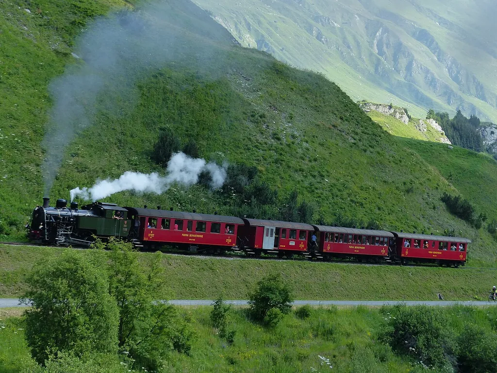 Dampfbahn Furka-Bergstrecke in Oberwald – Photo 4 sur 9
