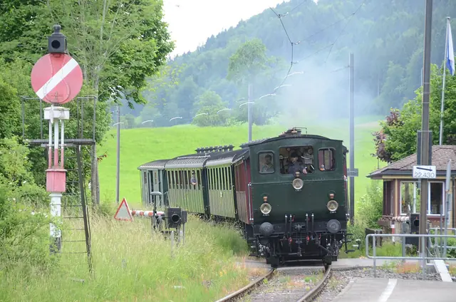 Dampfbahn-Verein Zürcher Oberland in Bauma – Photo 2 sur 3