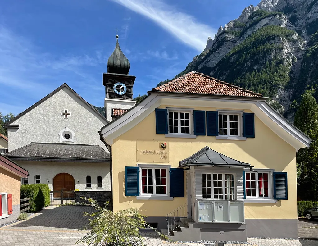 Drachenlochmuseum in Vättis