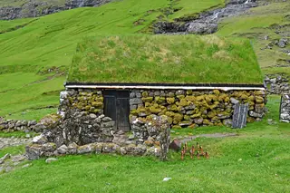 Dúvugarðar í Saksun – Photo 8 of 10