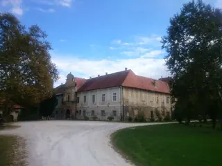 Dvorec Štatenberg – Photo 2 of 4