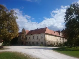 Dvorec Štatenberg