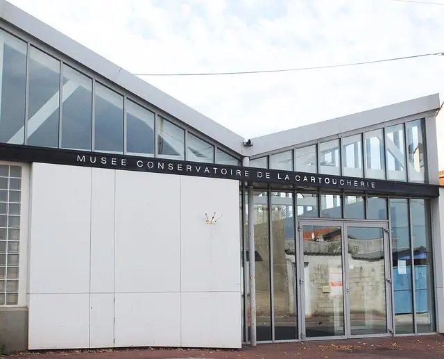 Écomusée de la Cartoucherie in Survilliers