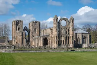 Elgin Cathedral – Photo 1 of 10