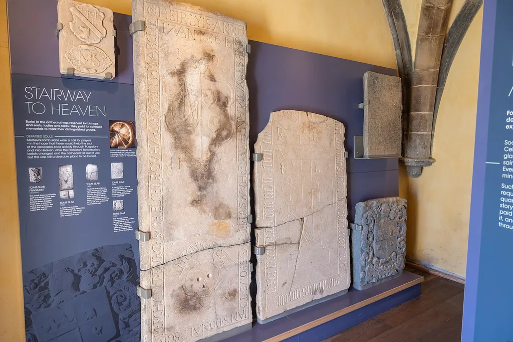 Elgin Cathedral – Photo 6 of 10