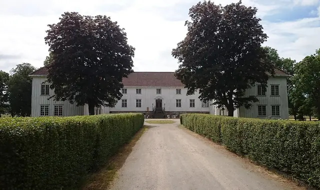 Elingaard Herregård in Gressvik