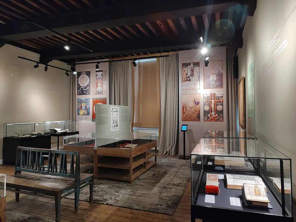 Embassy of the Free Mind in Amsterdam – Foto 2 van 3