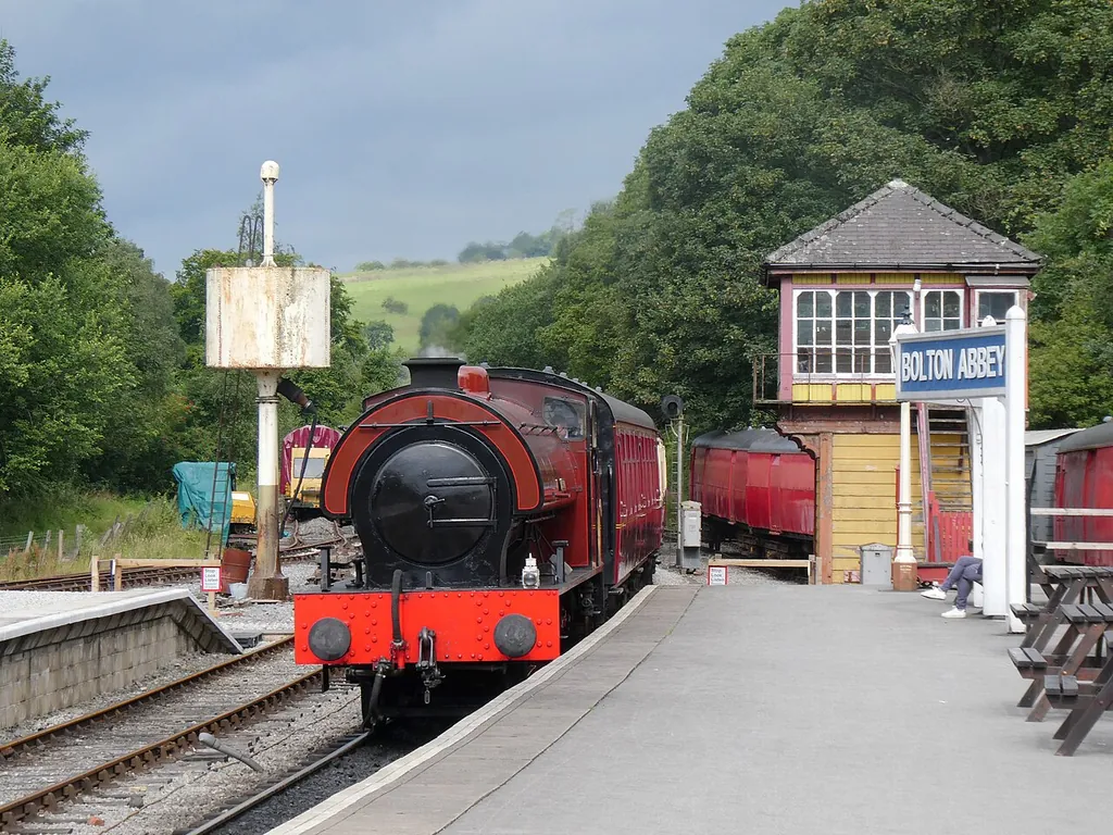 Embsay and Bolton Abbey Steam Railway in Skipton – Photo 2 of 10