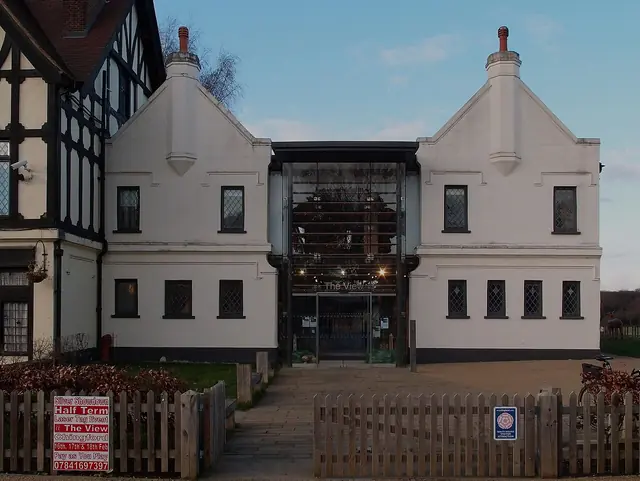 Epping Forest Visitor Centre at Chingford in Londra