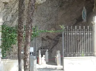 Eremo di Santa Caterina del Sasso in Leggiuno – Photo 5 of 9