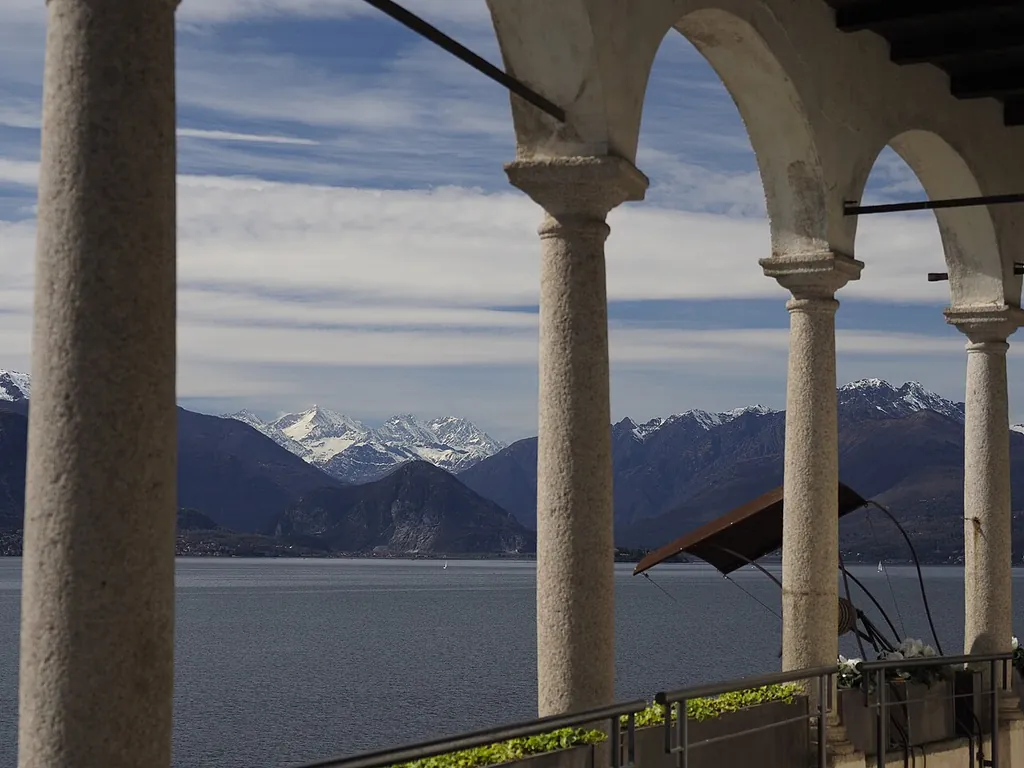 Eremo di Santa Caterina del Sasso in Leggiuno – Photo 7 of 9
