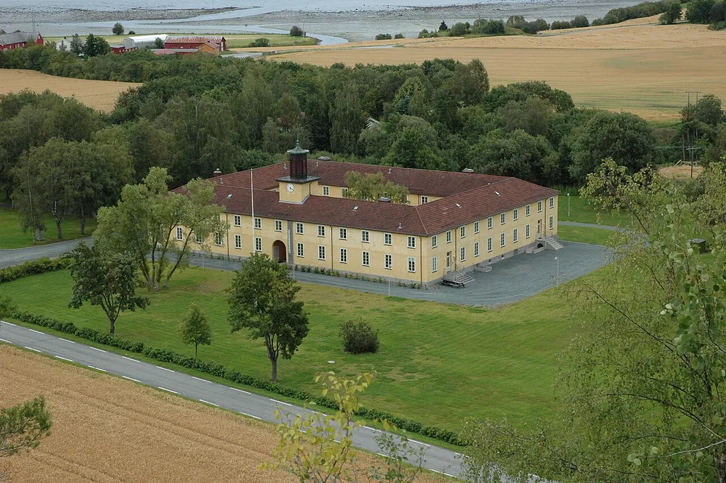 Falstadsenteret in Ekne