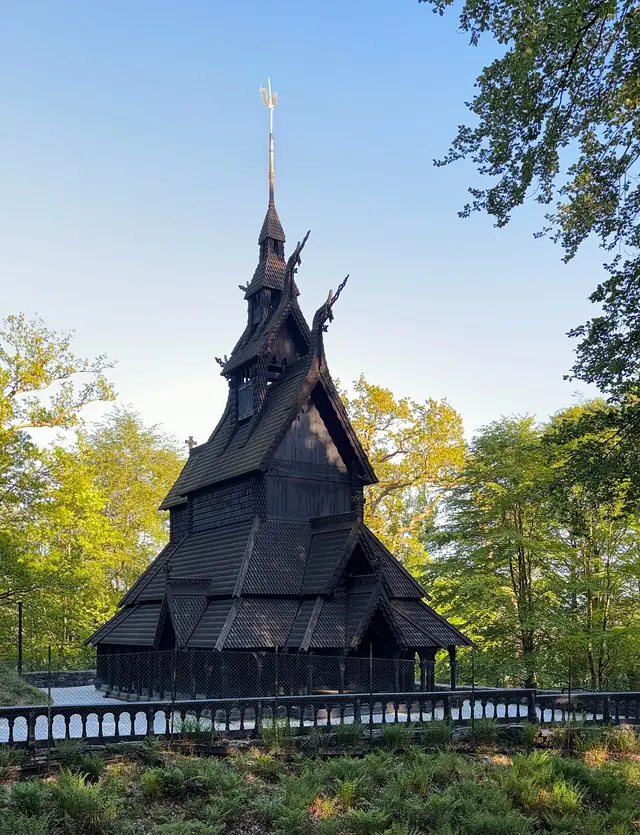 Fantoft stavkyrkje in Bergen – Bilde 3 av 10