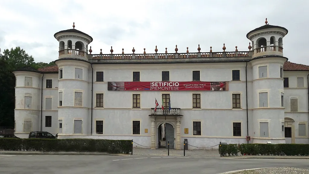 Filatoio Rosso di Caraglio