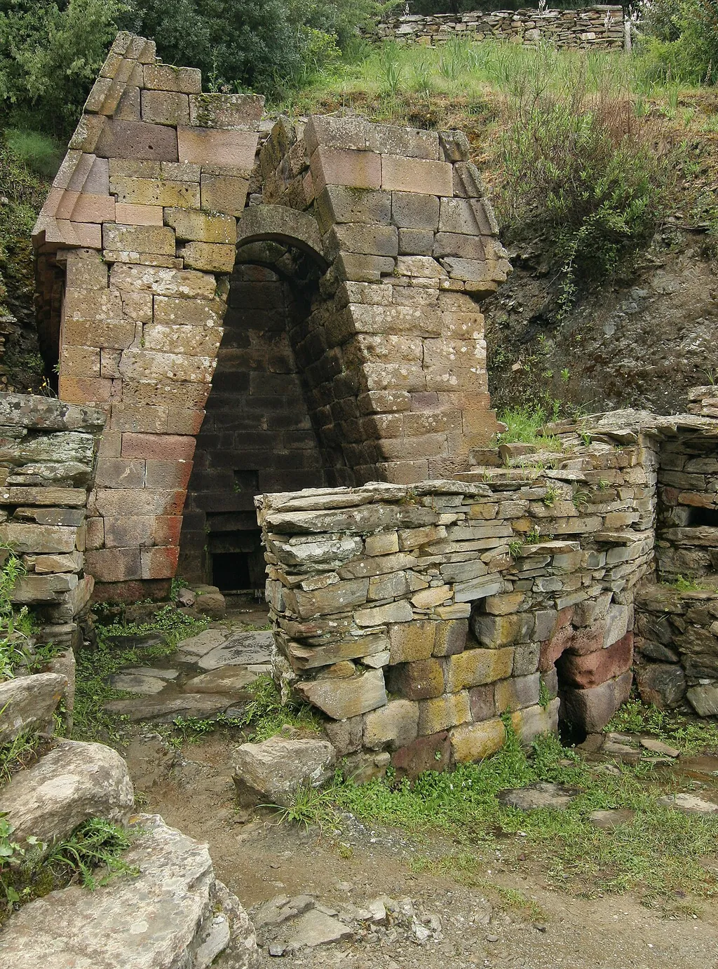 Fonte sacra Su Tempiesu in Orune