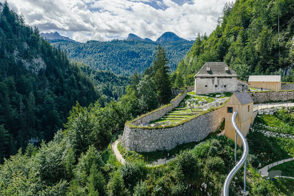 Fort Kniepass in Unken