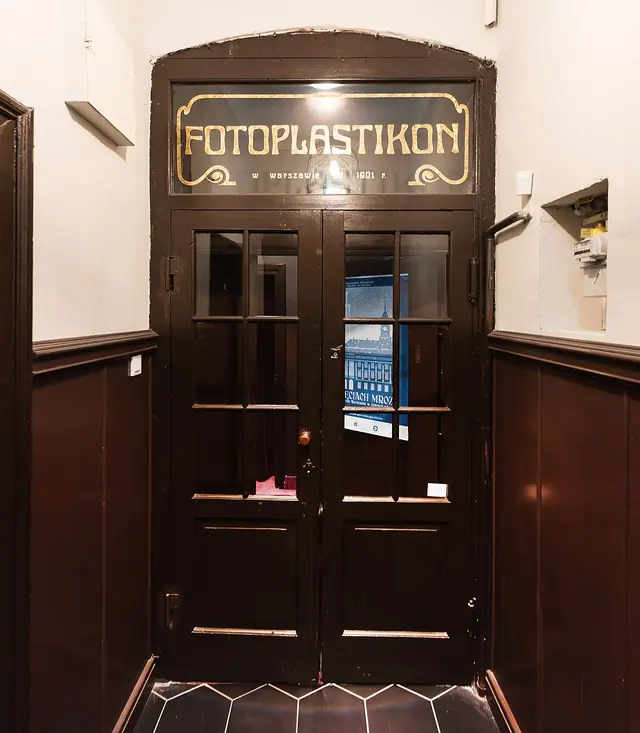 Fotoplastikon Warszawski in Warsaw – Photo 2 of 6