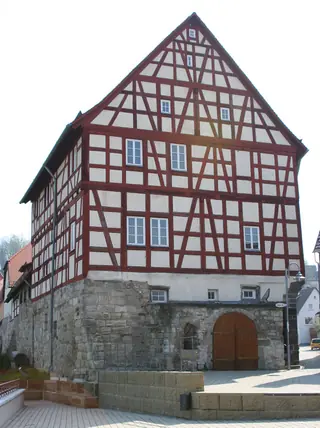 Freihaus mit Manfred-Kyber-Museum Löwenstein – Foto 2 van 2