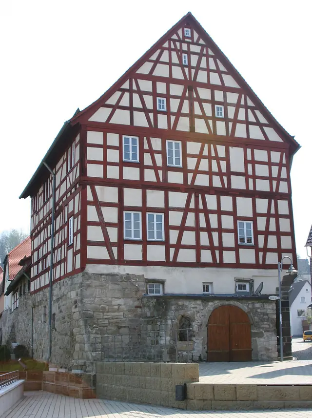 Freihaus mit Manfred-Kyber-Museum Löwenstein – Foto 2 van 2