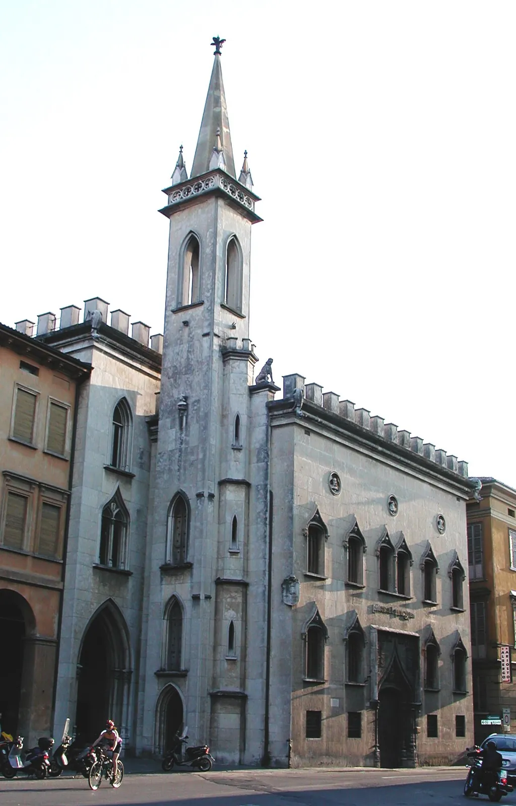 Galleria Parmeggiani in Reggio Emilia