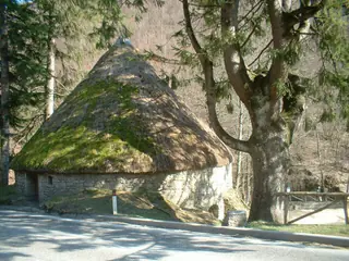 Ghiacciaia della Madonnina in Pistoia