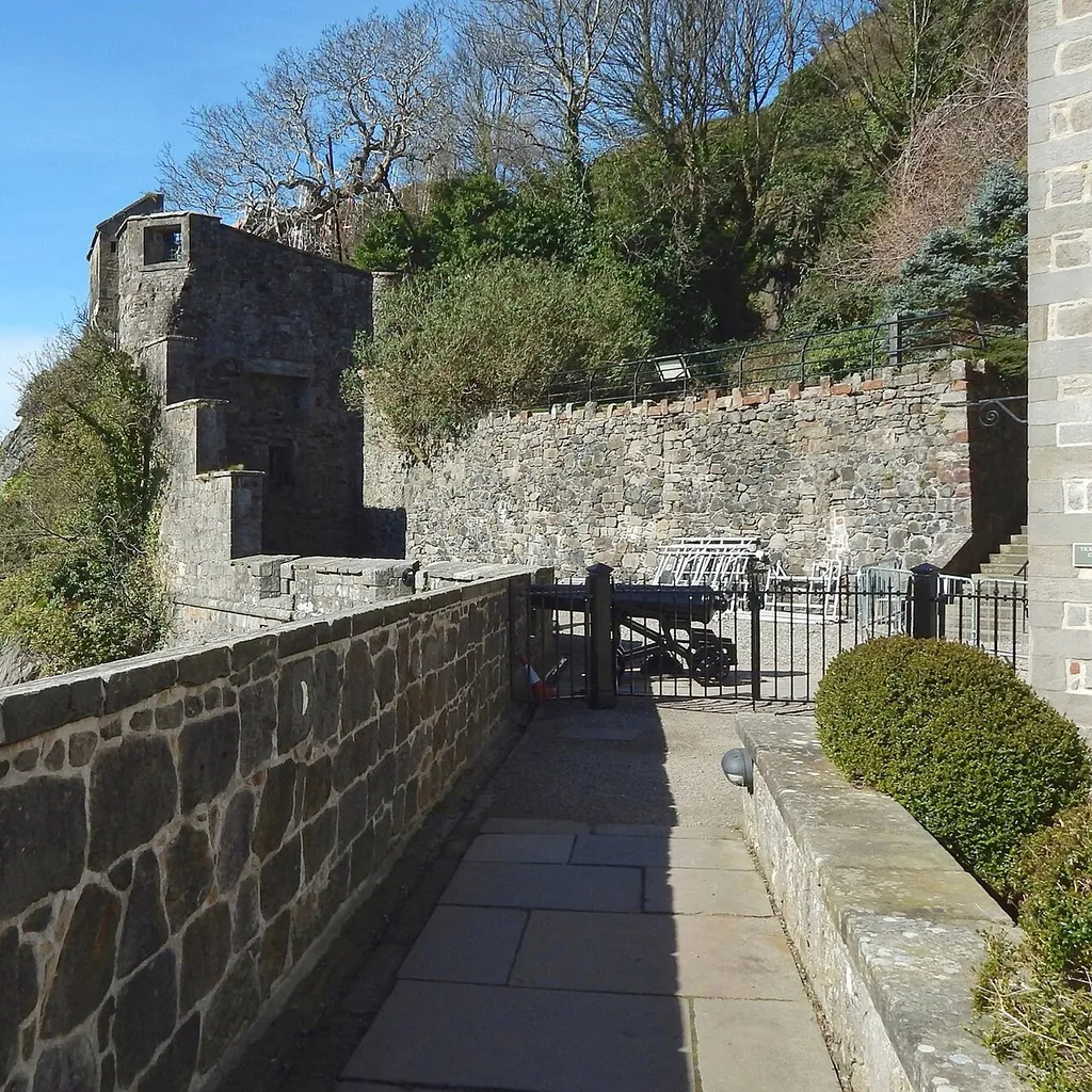 Dumbarton Castle – Photo 3 of 3