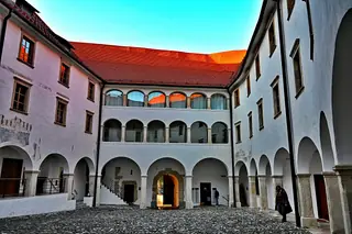 Grad Rajhenburg in Brestanica – Photo 2 of 8