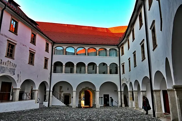 Grad Rajhenburg in Brestanica – Photo 2 of 8