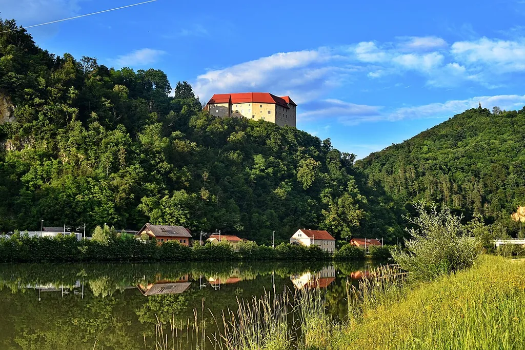 Grad Rajhenburg in Brestanica – Photo 7 of 8