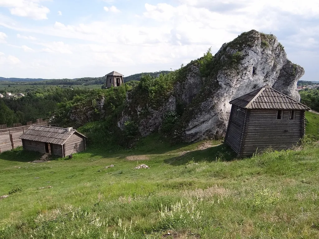 Gród na Górze Birów in Ogrodzieniec – Zdjęcie 4 z 9