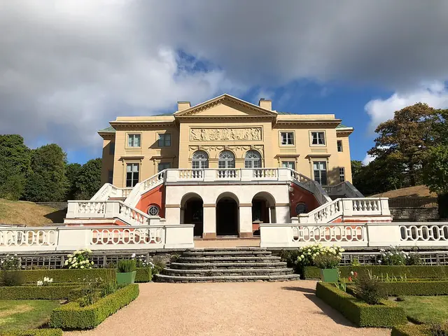 Gunnebo slott och trädgårdar in Mölndal