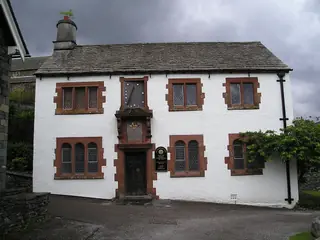 Hawkshead Grammar School Museum – Bild 1 von 2