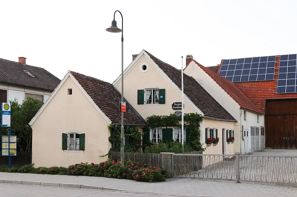 Heimat- und Trachtenstuben Thierhaupten